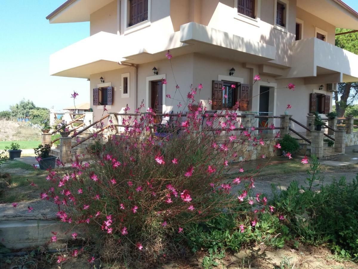 Armiriki Apartments Korakokhórion المظهر الخارجي الصورة